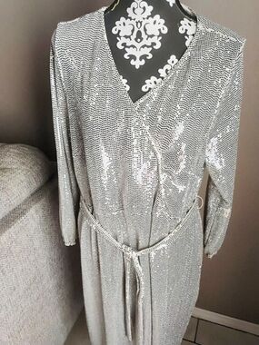 JM Studio by John Meyer Size 18W Egyptian Sequin Midi Dress in Gold & Silver